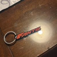 Portachiavi su richiesta