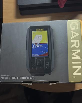 Ecoscandaglio Garmin striker 4 plus