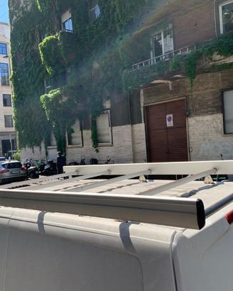 Barre portatutto professionali per furgone