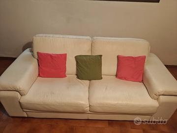 divano in pelle