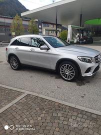 Mercedes glc 250.