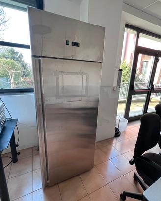 Armadio refrigerato professionale