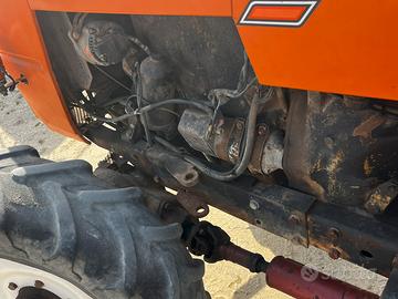 Trattore fiat 615 om dt