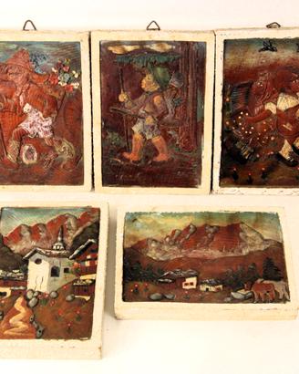 Collezione di sculture a bassorilievo.