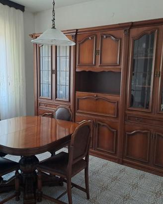 Soggiorno classico completo in legno