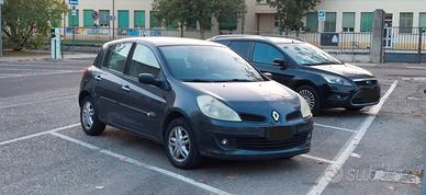 RENAULT Clio 3ª serie - 2008