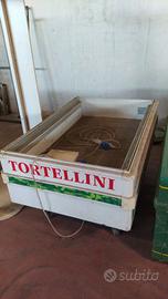 isola refrigerata tortellini