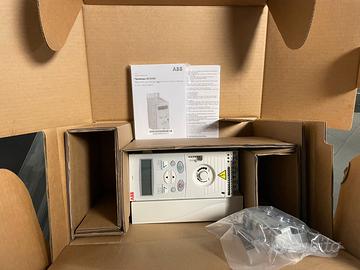 Inverter ABB, 1,1 kW, 230 V c.a., 1 fase, 500Hz