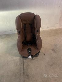 Seggiolino auto