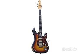 Chitarra Elettrica Tipo Strato Relic EKO 05130230