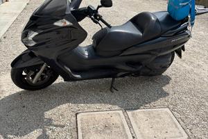 Yamaha Majesty 400 del 2012 con 21 mila km