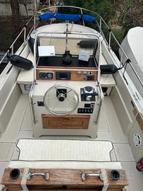 Boston Whaler 25 Outrage