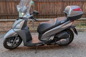 Kymco People GT 300i