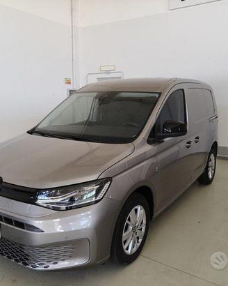VOLKSWAGEN Caddy 2.0 TURBO DIESEL 122 CV AUTOMAT