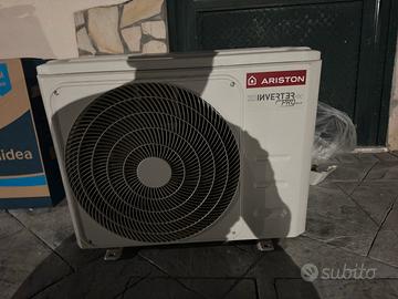 Unità esterne condizionatore Ariston
