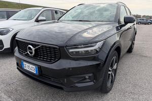 VOLVO XC40 T4 Recharge Plug-in Hybrid R-design