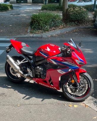 HONDA CBR650R E-CLUTCH ARROW INDY RACE COMPLETO