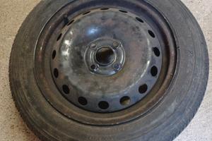 cerchione per automobile fiat punto 
