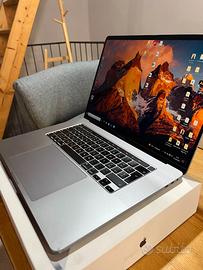 Macbook Pro Intel I7 anno 2019 16 GB
