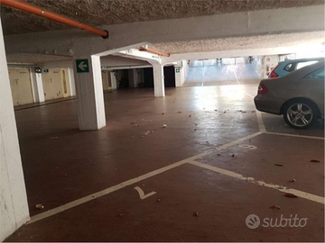 Posto auto coperto in garage condominio privato