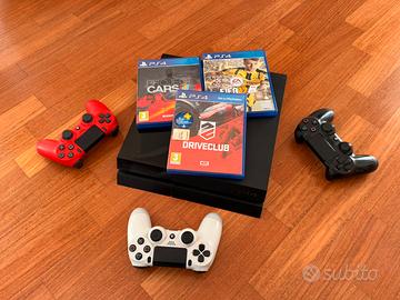 PS4 Fat 500 GB con 3 controller e 3 giochi
