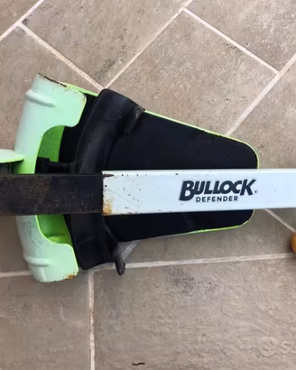Bullock defender per auto