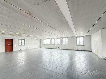 UFFICIO A PESSANO CON BORNAGO