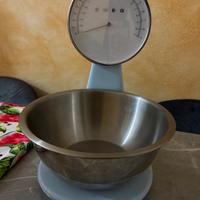 Bilancia smeg azzurra