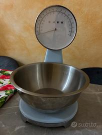 Bilancia smeg azzurra