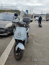 Scooter Elettrico Niu Ngt