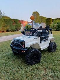 Macchina giocattolo per bambini