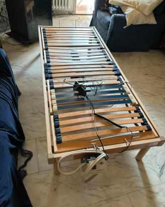 Letto con rete elettrica
