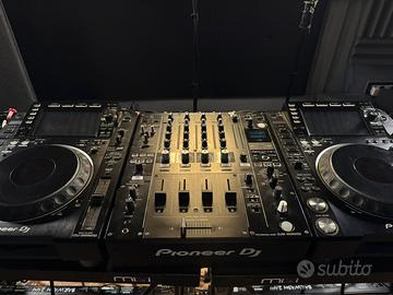 Coppia CDJ 2000NXS2 + Mixer DJM900 NxS2