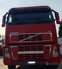 Motrice scarrabile volvo