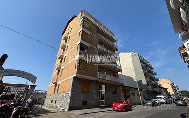 TRILOCALE PARZIALMENTE RISTRUTTURATO CON BOX LIBER