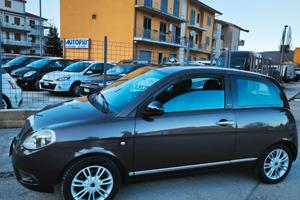 Lancia Ypsilon 1.2 69 CV Unyca