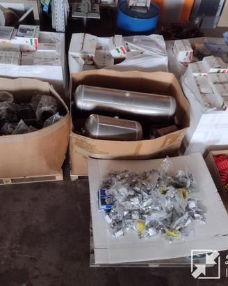 LOTTO RICAMBI PER CAMION