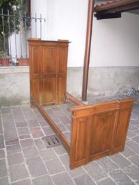 Letto singolo in legno massello di noce