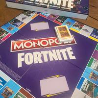 Gioco scatola Monopoli Fortnite