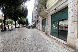 NEGOZIO A VERONA
