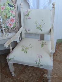 POLTRONCINA con tappezzeria nuova sanderson