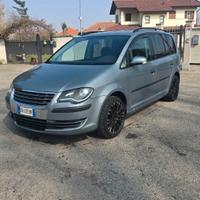 Volkswagen touran 1.6 benzina e GPL 