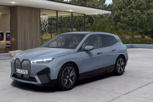 BMW iX xdrive50 pacchetto sportivo