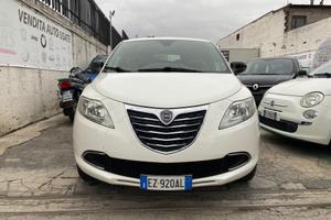 Lancia Ypsilon 0.9 TwinAir 85 CV 5 porte Metano Ec