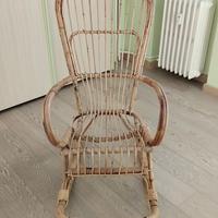 Poltroncina in giunco/rattan