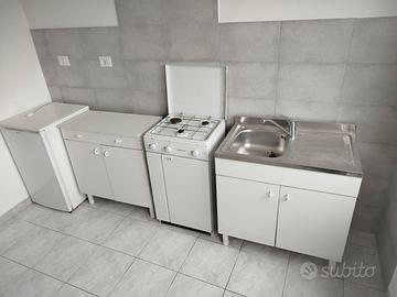 Frigo, cucina, lavello