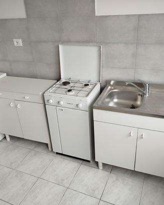 Frigo, cucina, lavello