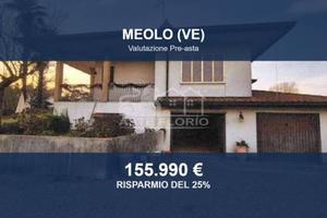 Immobile in asta di 220 m² con box auto doppio a M