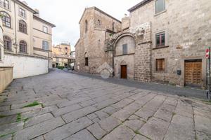 PALAZZINA A VITERBO