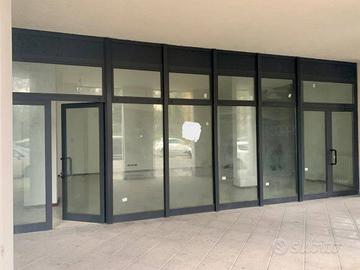 Immobile di 105 m² a Signa